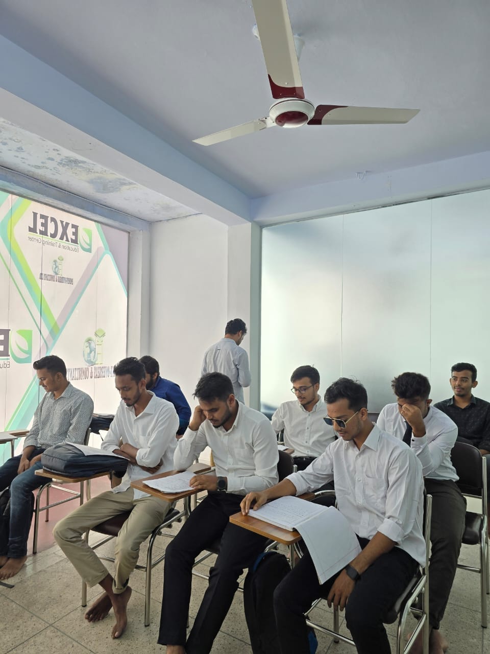 Excel Education Modern Classroom with AC